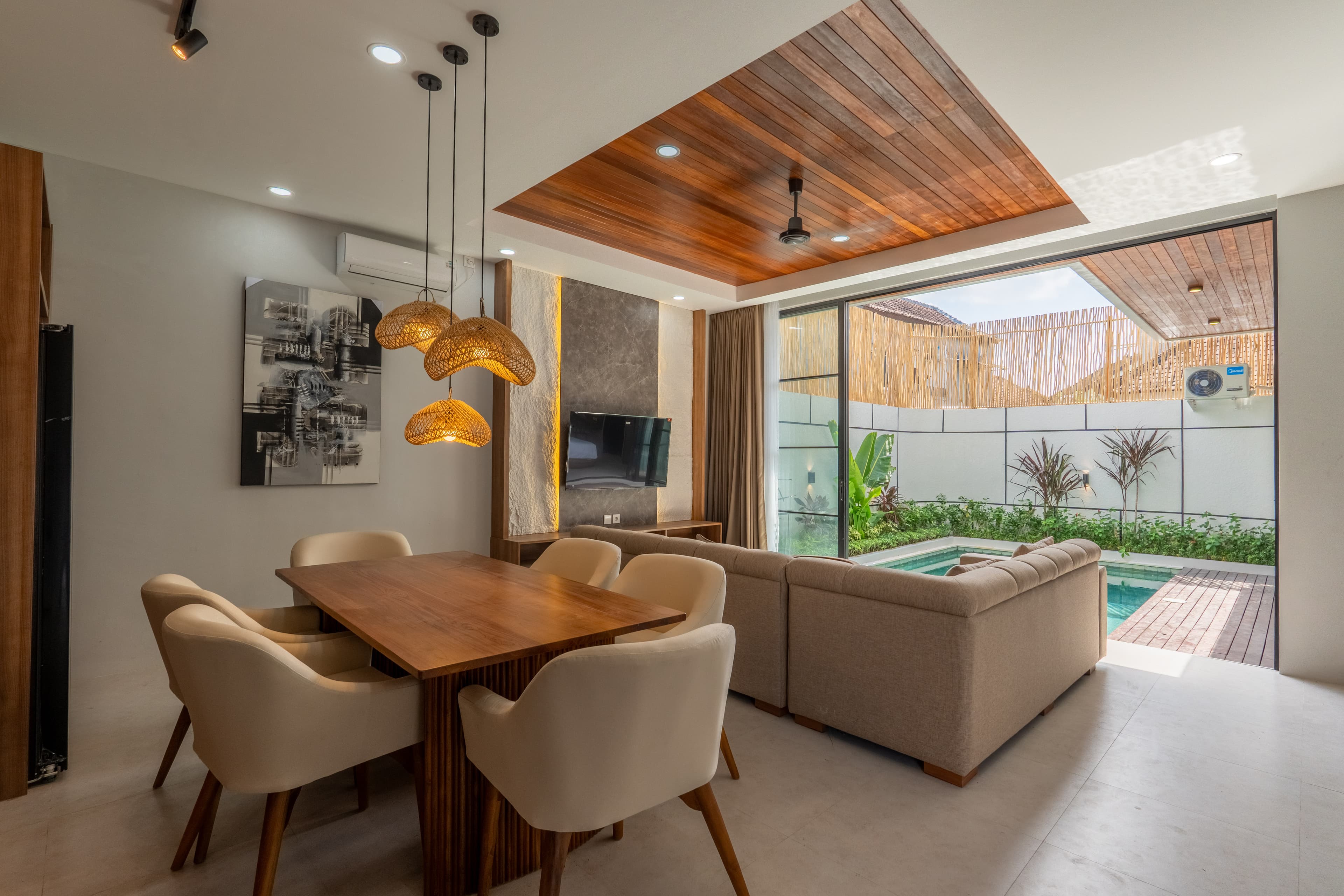 Villa Modern 3 Kamar Dengan Kolam Renang di Padonan 3