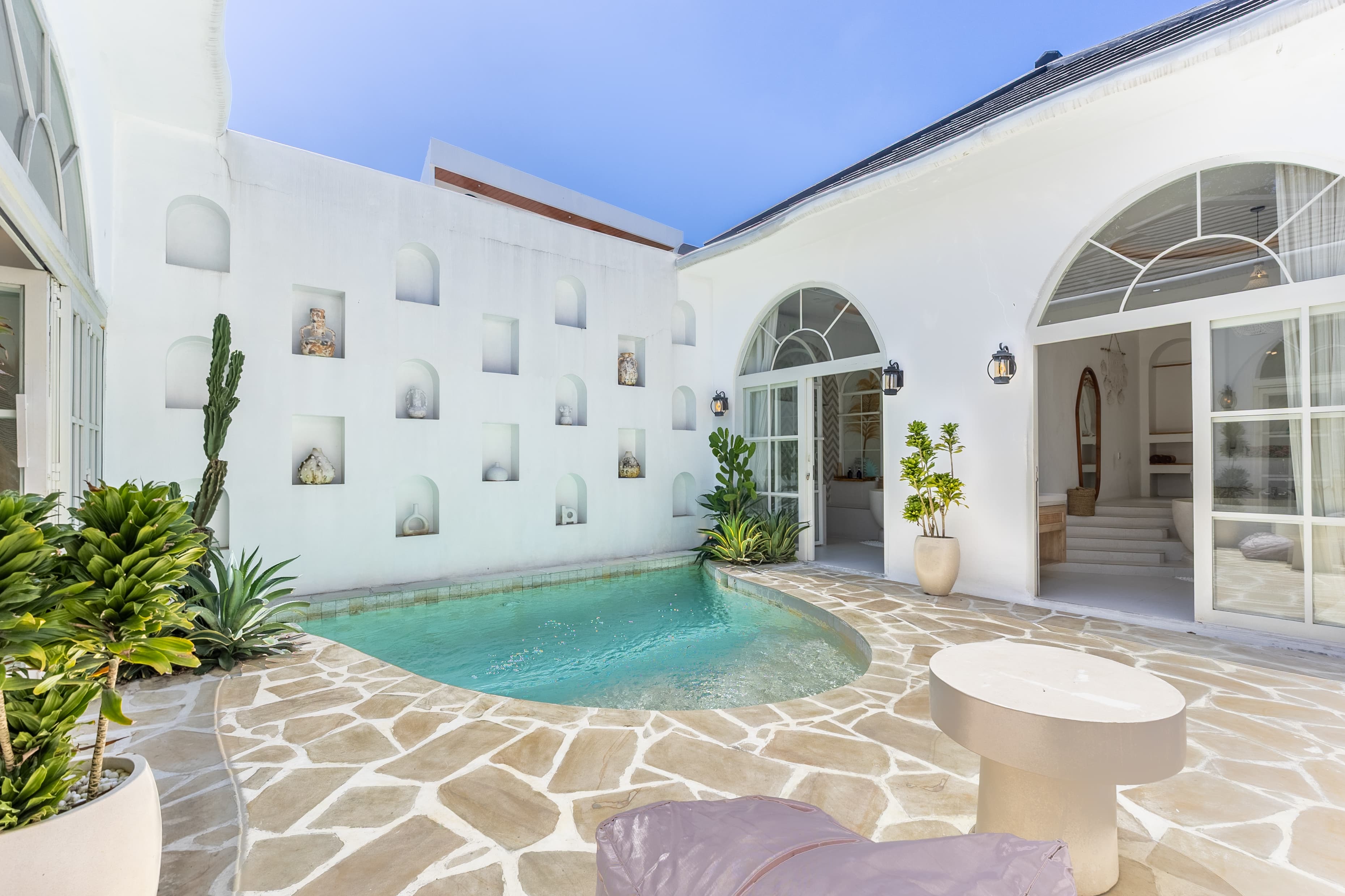2 Villa Dengan Desain Bohemian Di Balangan 2