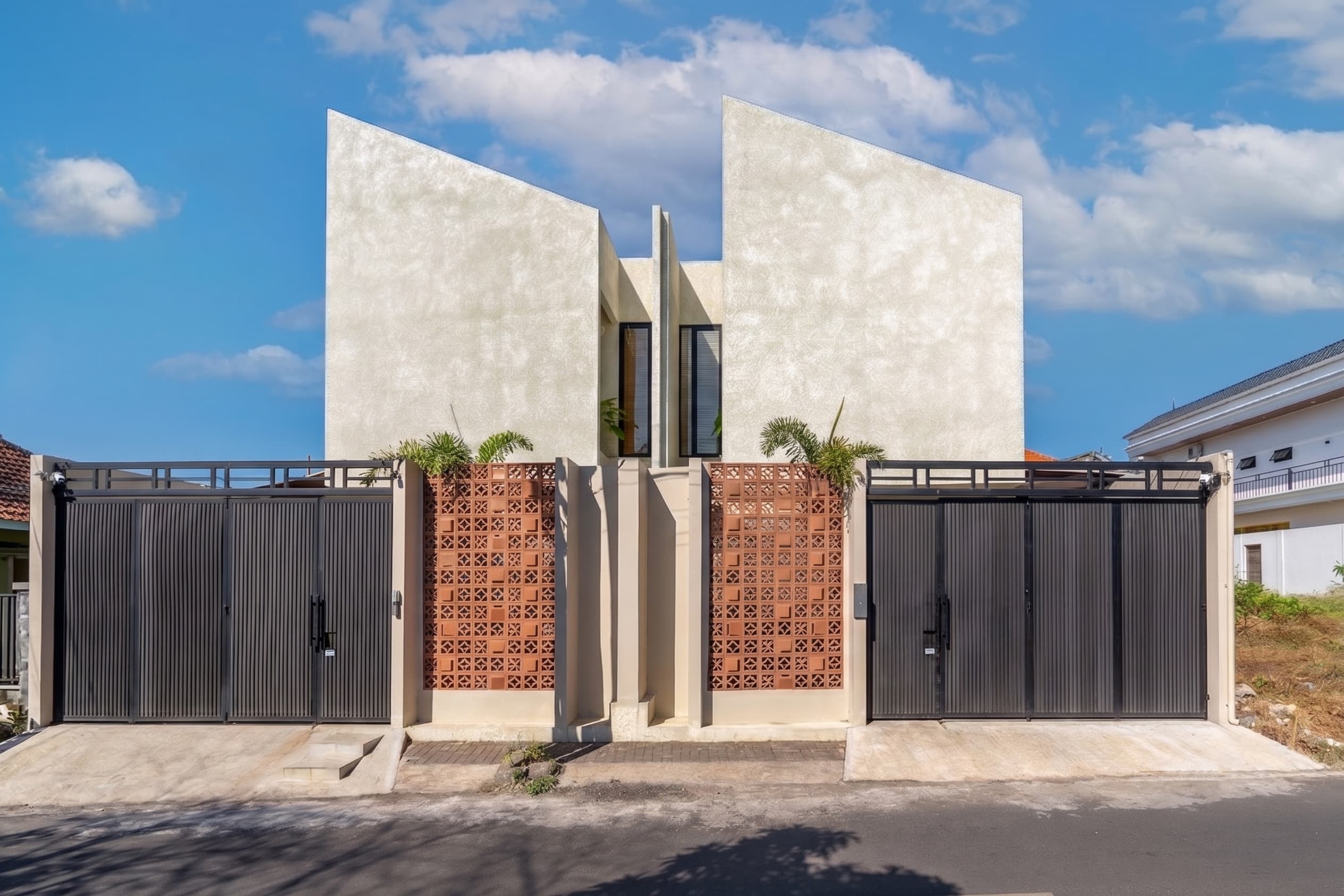 Rumah Semi Villa dengan Nuansa Minimalis di Nusa Dua