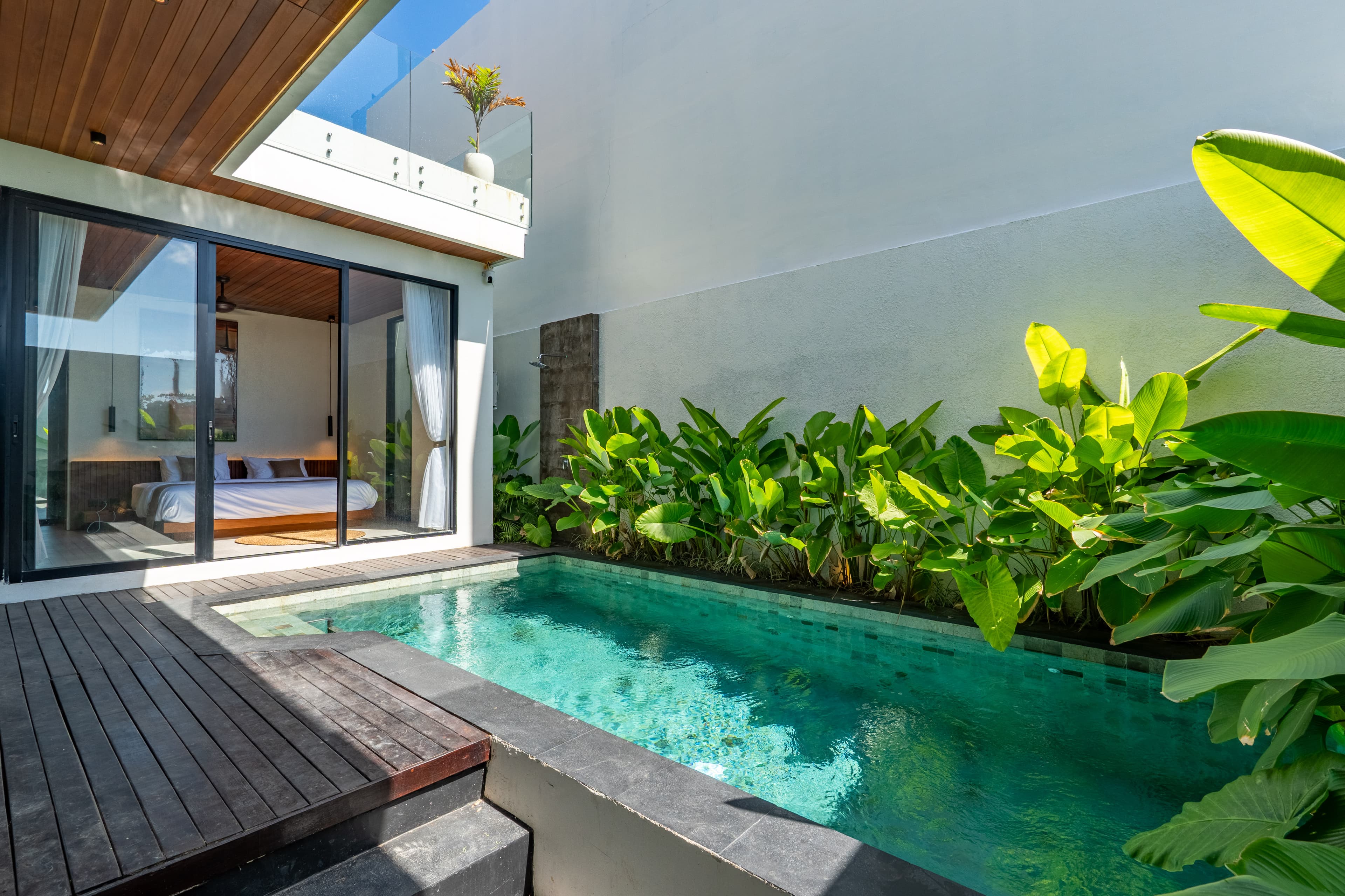 Villa Tropis 3 Kamar dengan Ocean View di Jimbaran 2