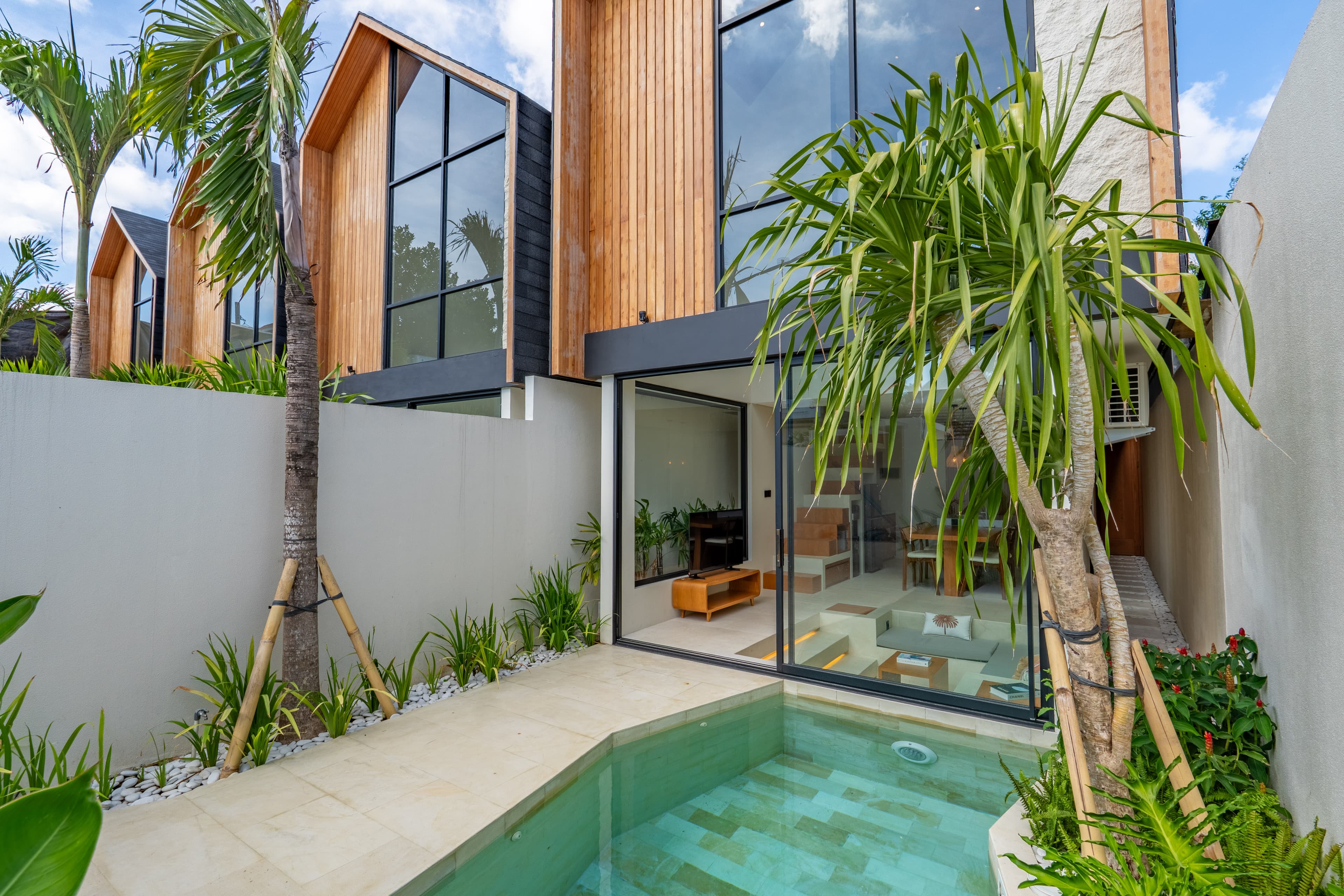 Villa Tropis 2 Kamar dan Kolam Renang di Jimbaran 3