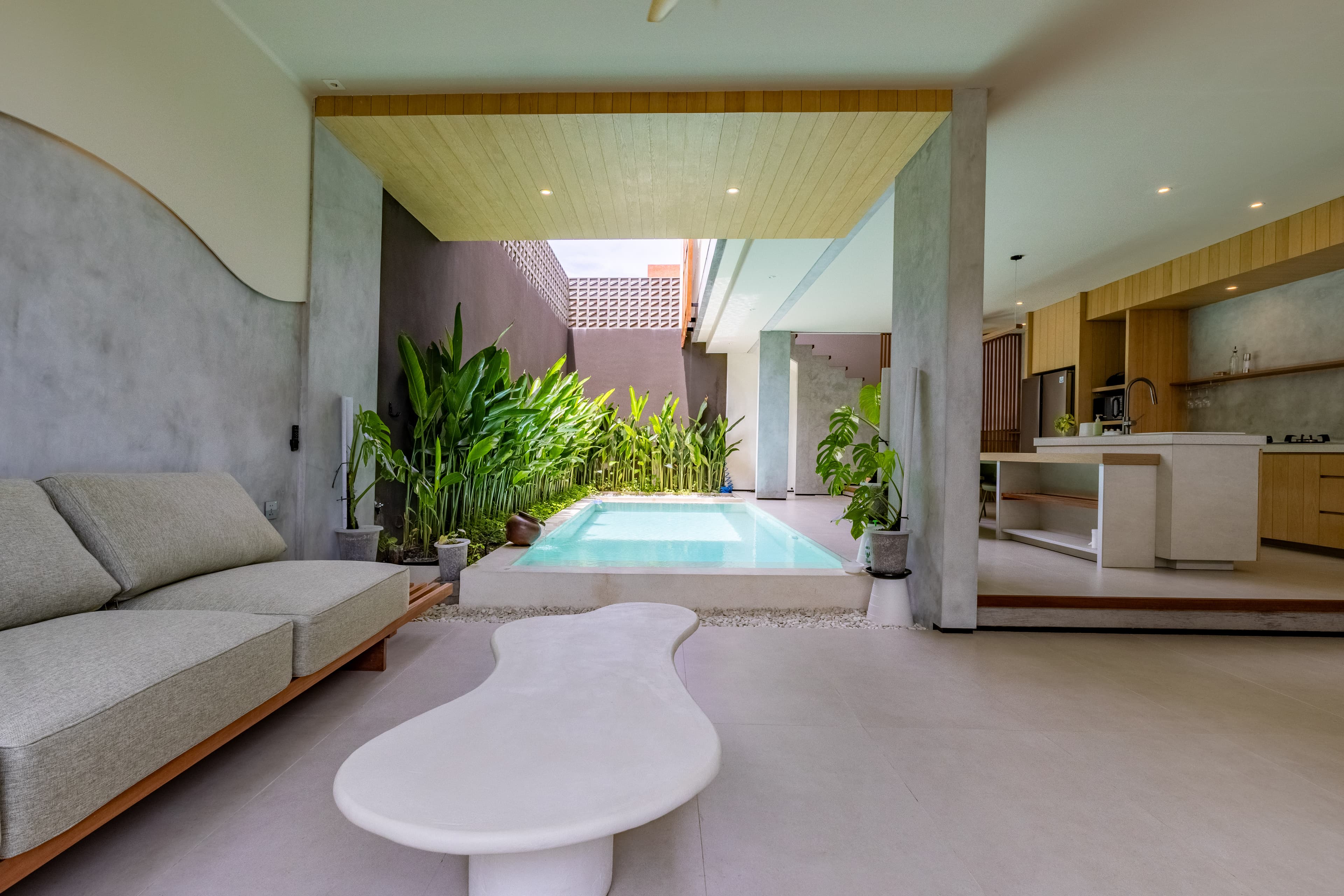 VILLA MODERN JAPANDI SIAP HUNI DI CANGGU 3