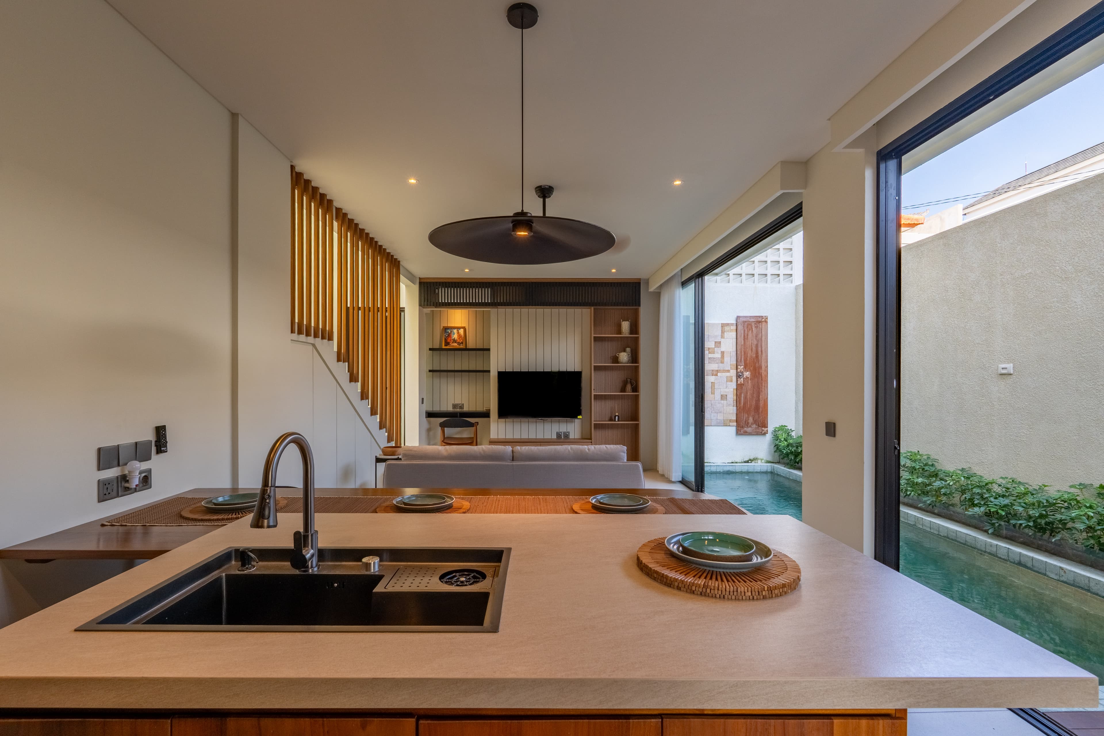 Rumah Semi Villa dengan Nuansa Minimalis di Nusa Dua 3