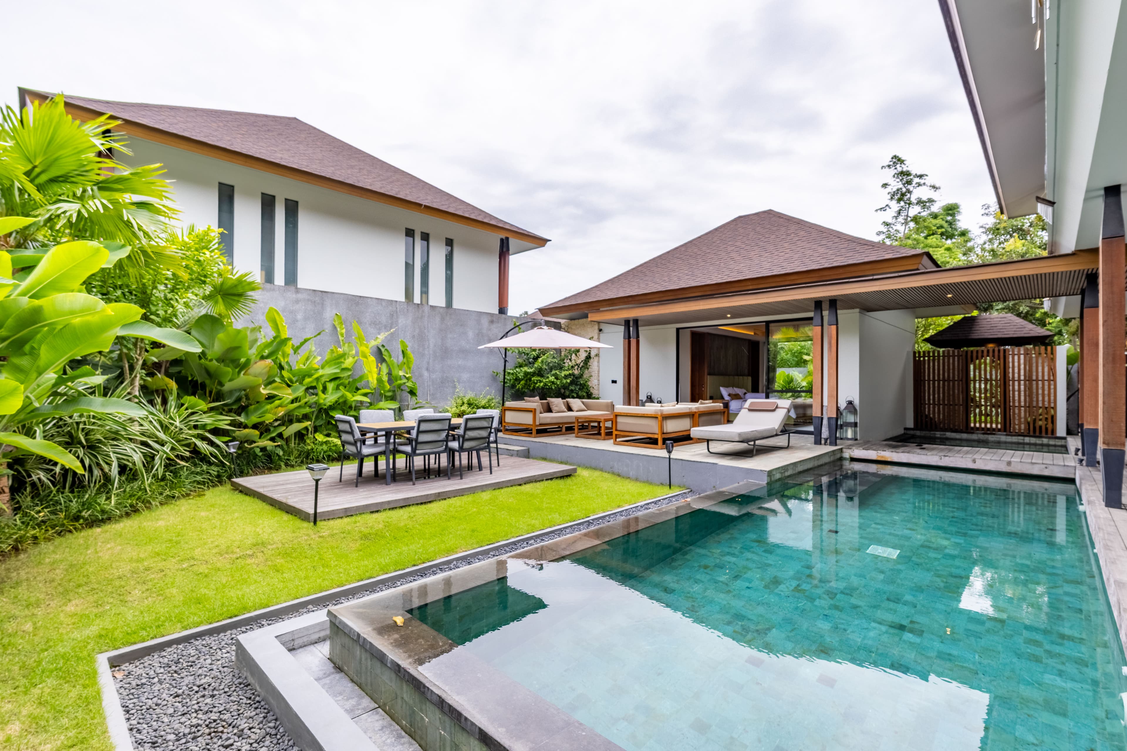 VILLA BALI MODERN DI KOMPLEK ELITE 3