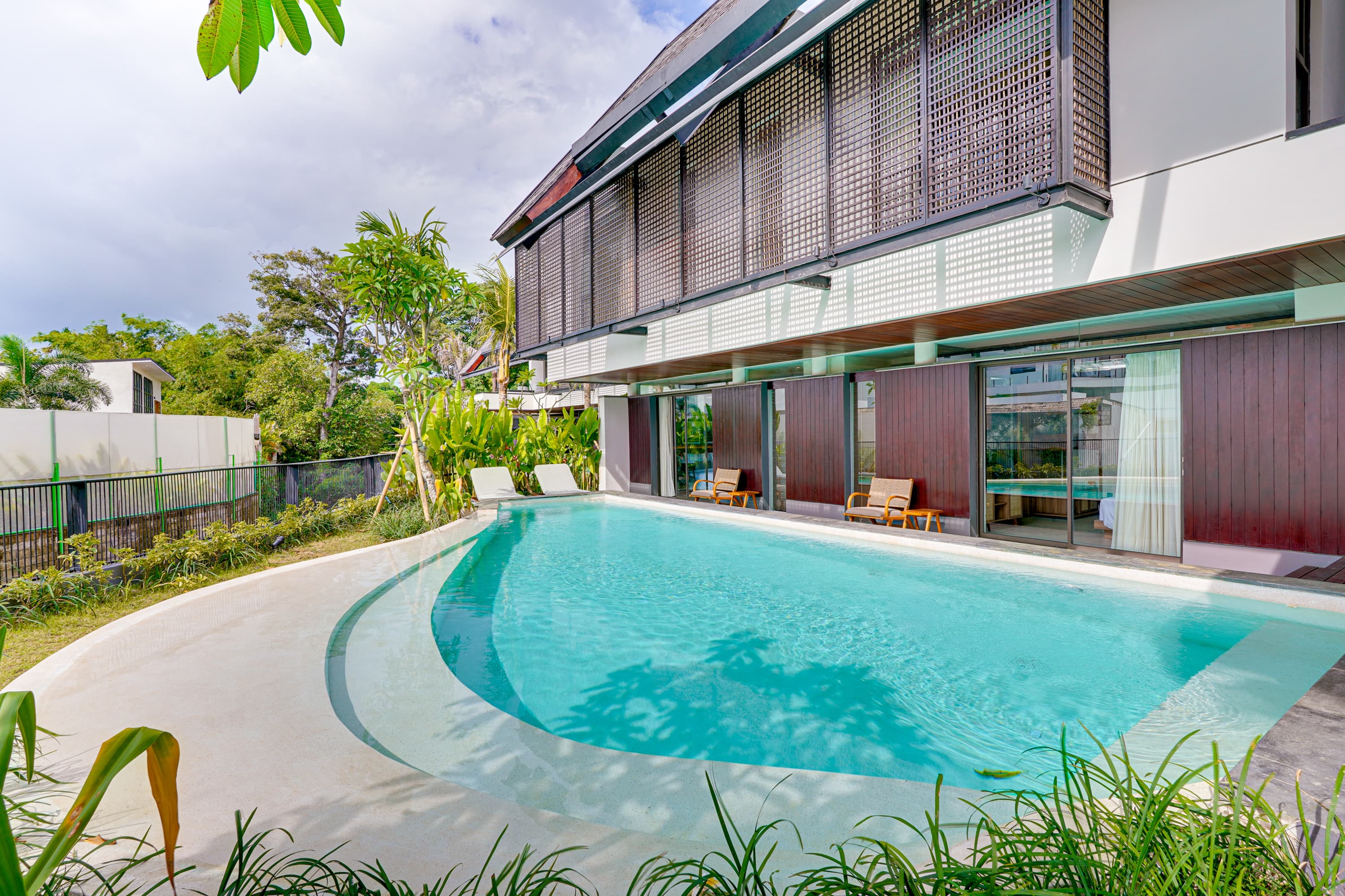 VILLA SIAP HUNI 5 KAMAR DI BATU MEJAN CANGGU 2